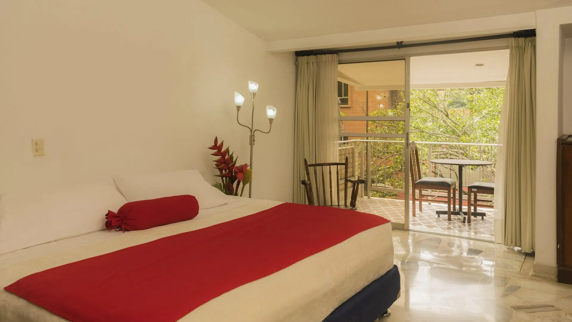 Hotel Casa Santa Monica Norte カリ