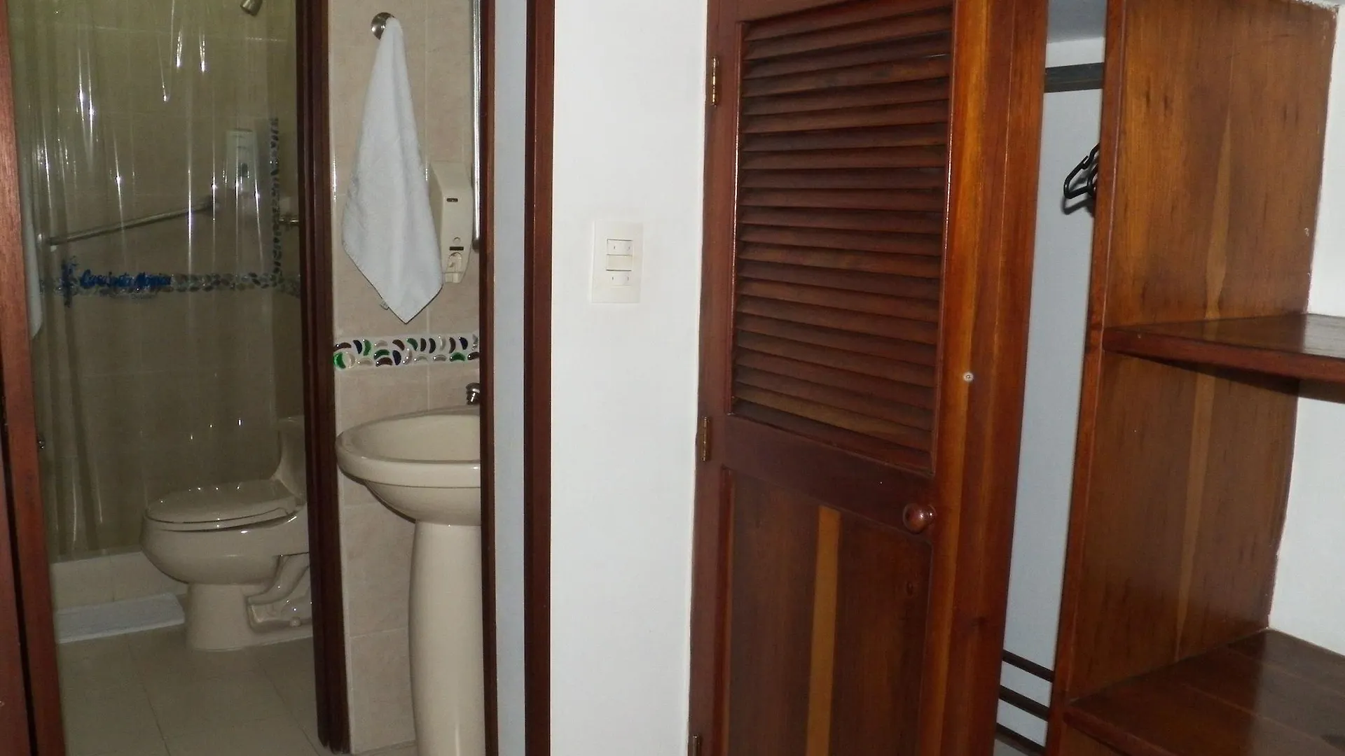Hotel Casa Santa Monica Norte カリ