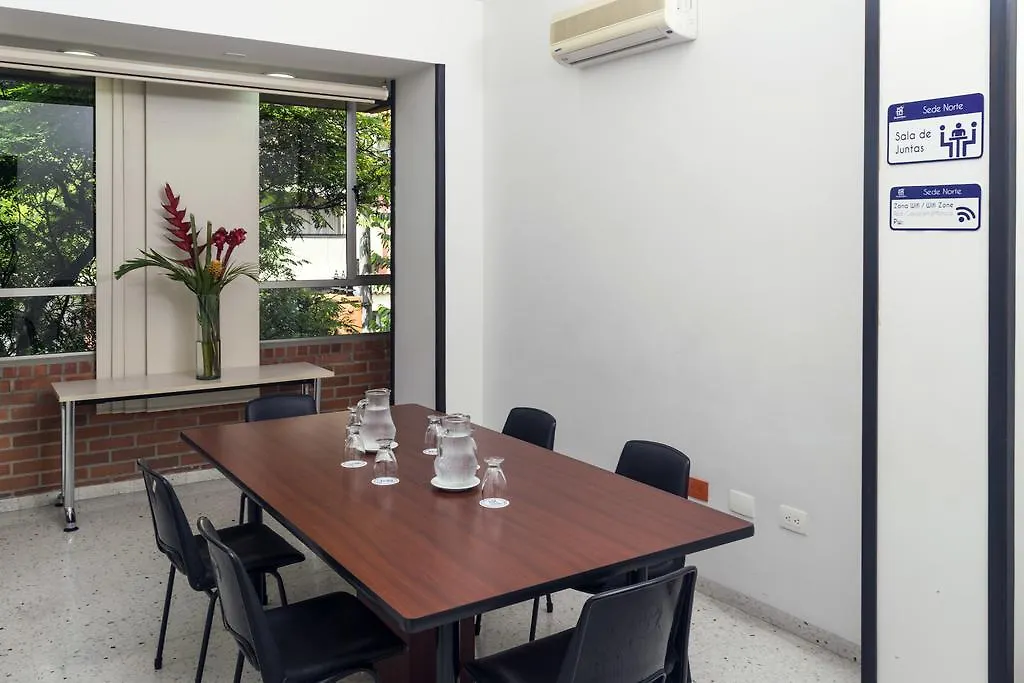 ***  Hotel Casa Santa Monica Norte Cali Colombia