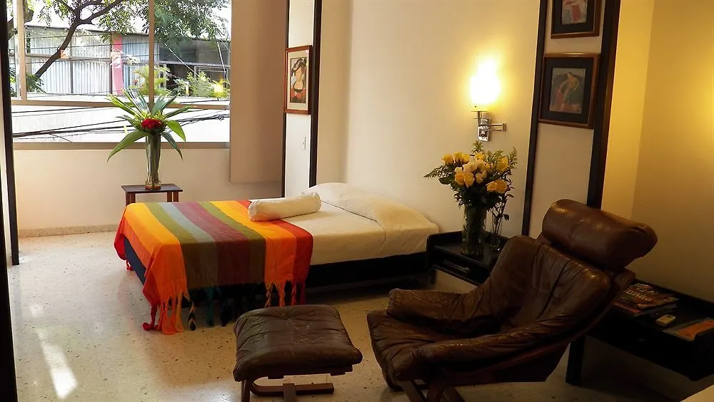Hotel Casa Santa Monica Norte Cali